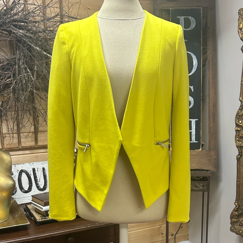 SET jacket and Top - Picture 15 of 15